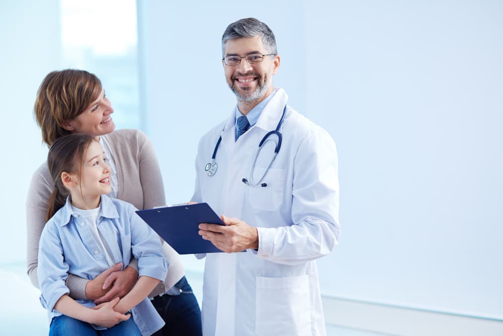 professional home nurse providing care to elderly patient in Pune